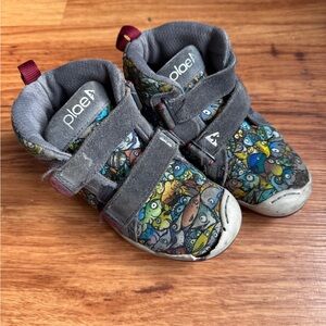 PLAE Kids Sneakers - Colorful Fish Design